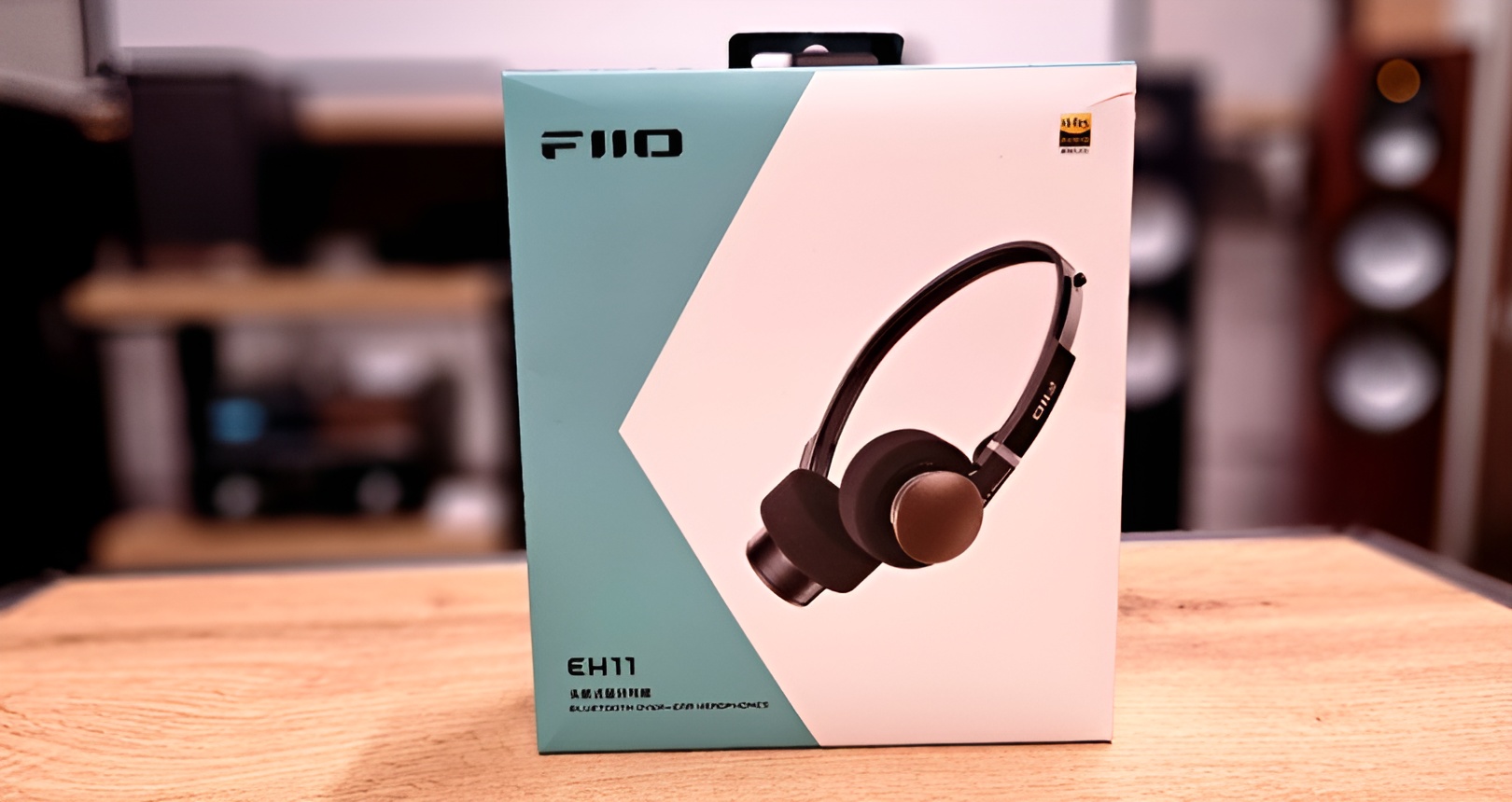 FiiO EH11 Review: Retro Wireless Headphones with LDAC and Surprising Sound 8 The FiiO EH11 arrives in a compact retail package featuring Hi-Res Audio Wireless certification and highlighting support for the LDAC high-resolution Bluetooth codec.