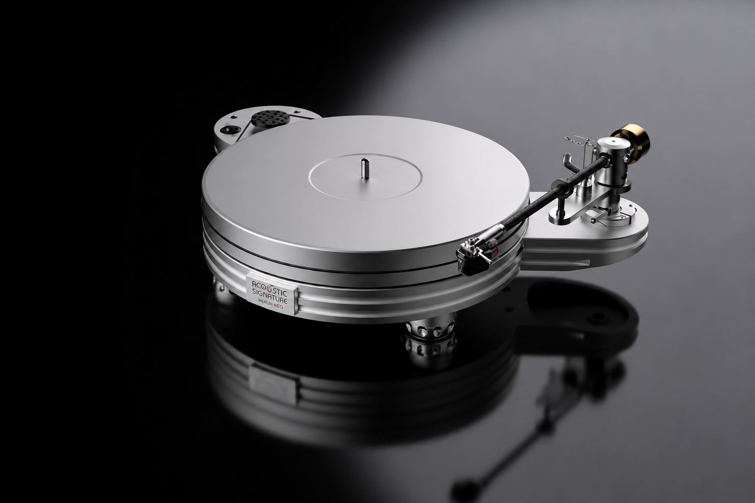 Acoustic Signature Launches Merlin Neo and Thirty Neo High-End Turntables 8 According to Acoustic Signature founder and CEO Gunther Frohnhöfer, the company's 30th anniversary is not only a source of pride but also an incentive for further development.